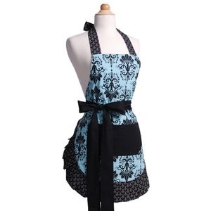 Blue damask women’s apron, NWT